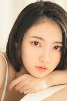 火辣辣的美发店